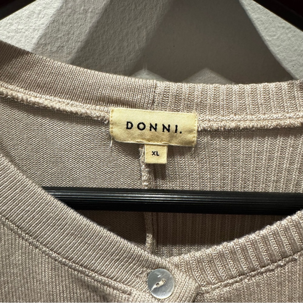 DONNI Two-Tone Ribbed Button-Front Top - Taupe - Picture 2 of 4